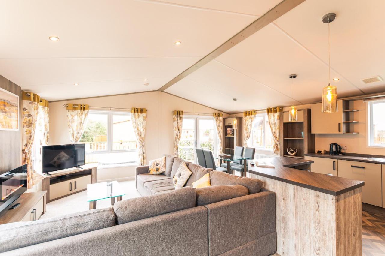 Lodge Springwell With Hot Tub Malton