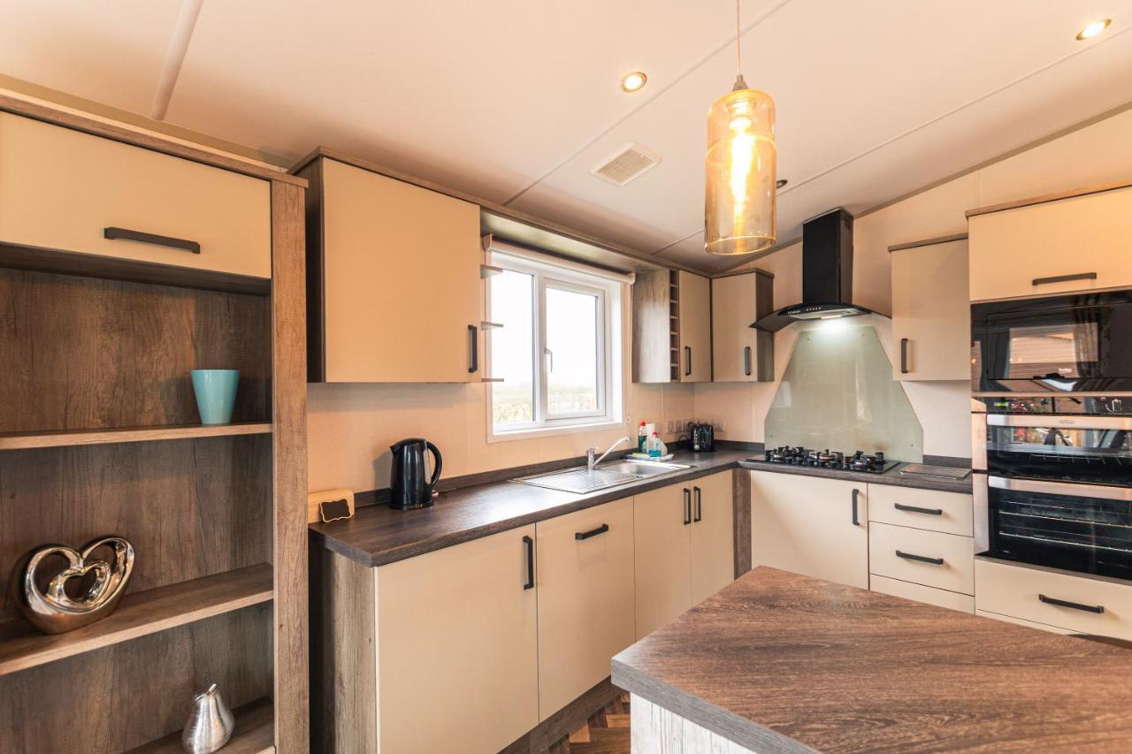 Lodge Springwell With Hot Tub Malton